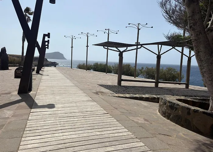 Over The Ocean Abrigos Apartman